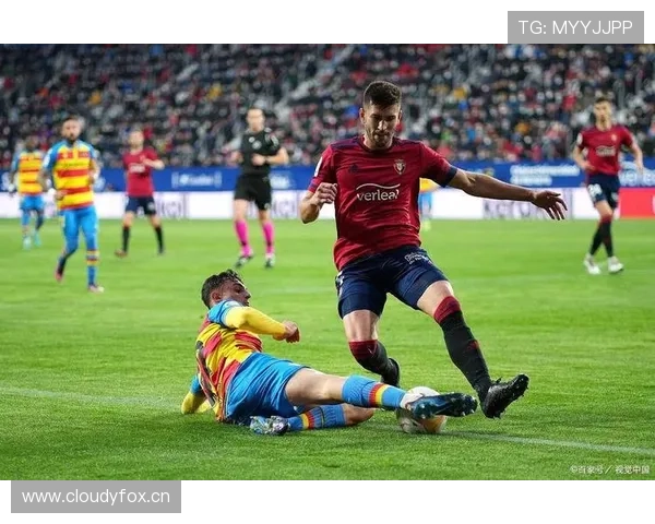 多特蒙德防守问题显现，整体站位缺陷成主因而非个人能力不足