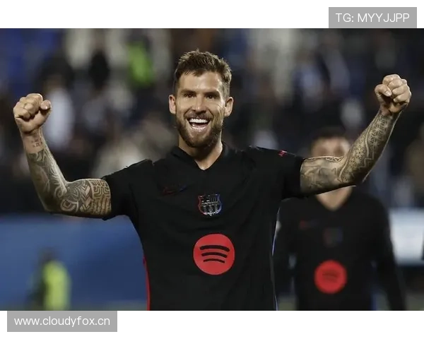 伊尼戈·马丁内斯巴萨适配度分析:后防表现稳健,融入体系走势清晰