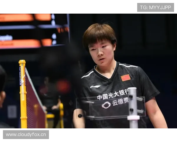 何冰娇家里到底是开银行的吧，这日常奢侈成那样真是……