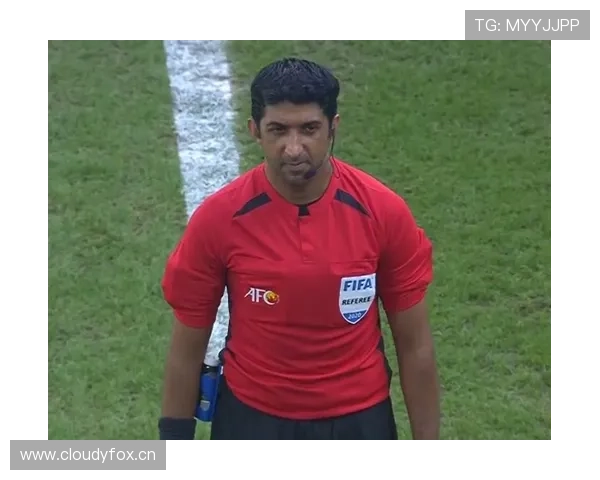 裁判视线受阻时，VAR介入判罚的界限到底在哪里？